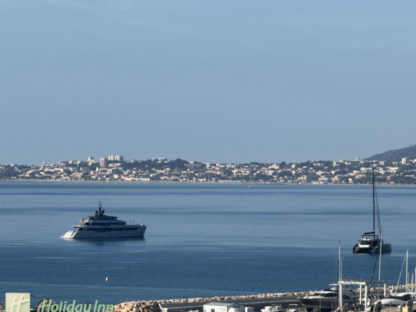 Однокомнатная квартира в новом жилом комплексе SeaSide View с бассейном на крыше, рядом с пляжем