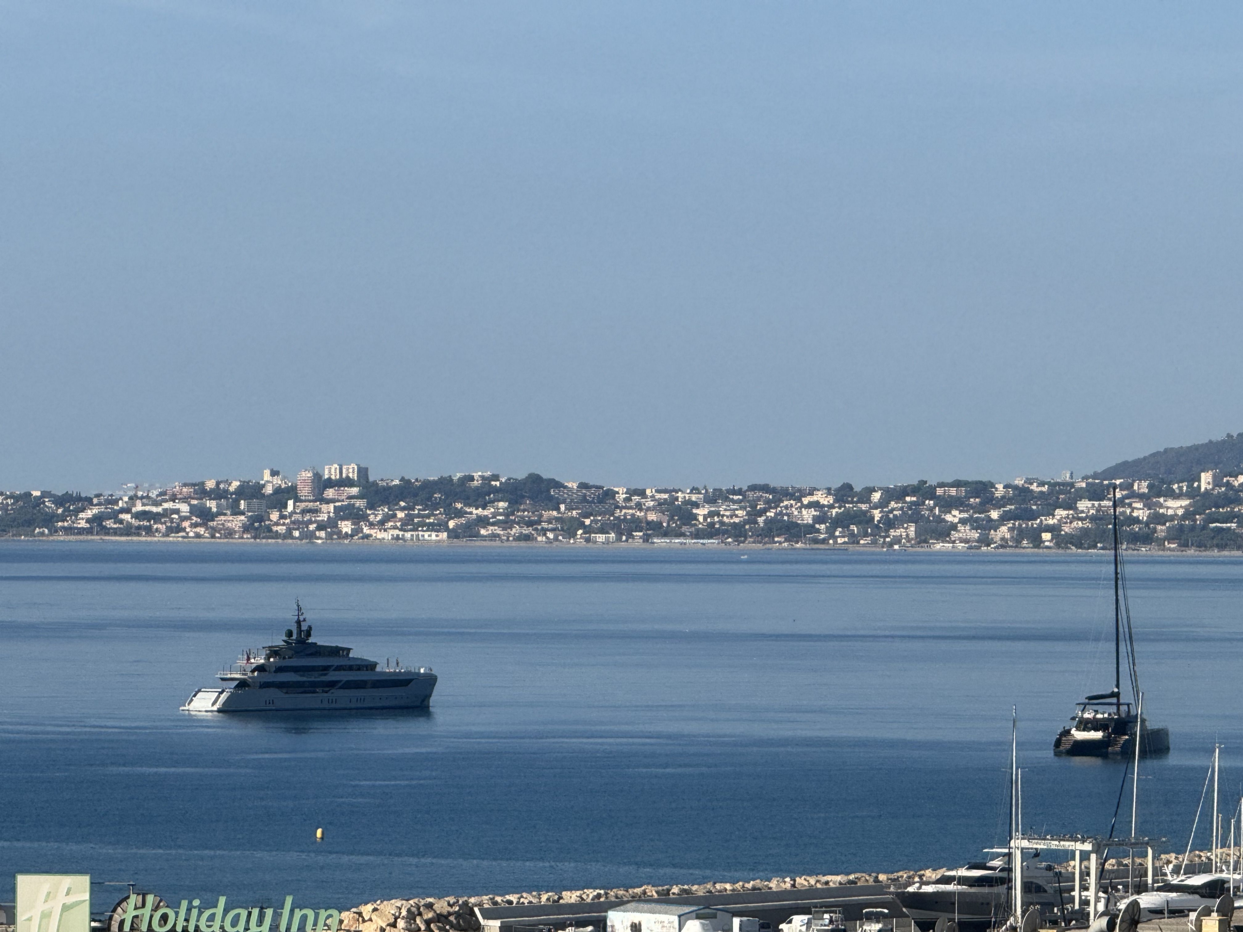 Однокомнатная квартира в новом жилом комплексе SeaSide View с бассейном на крыше, рядом с пляжем