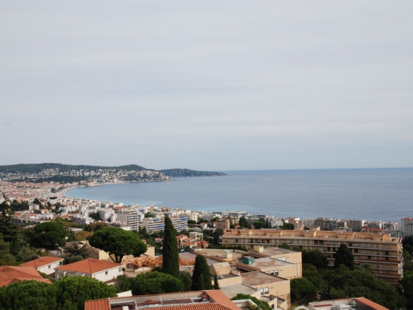 Appartement spacieux de 118 m² avec toit-terrasse privé de 100 m² – Abbaye de Roseland, Nice