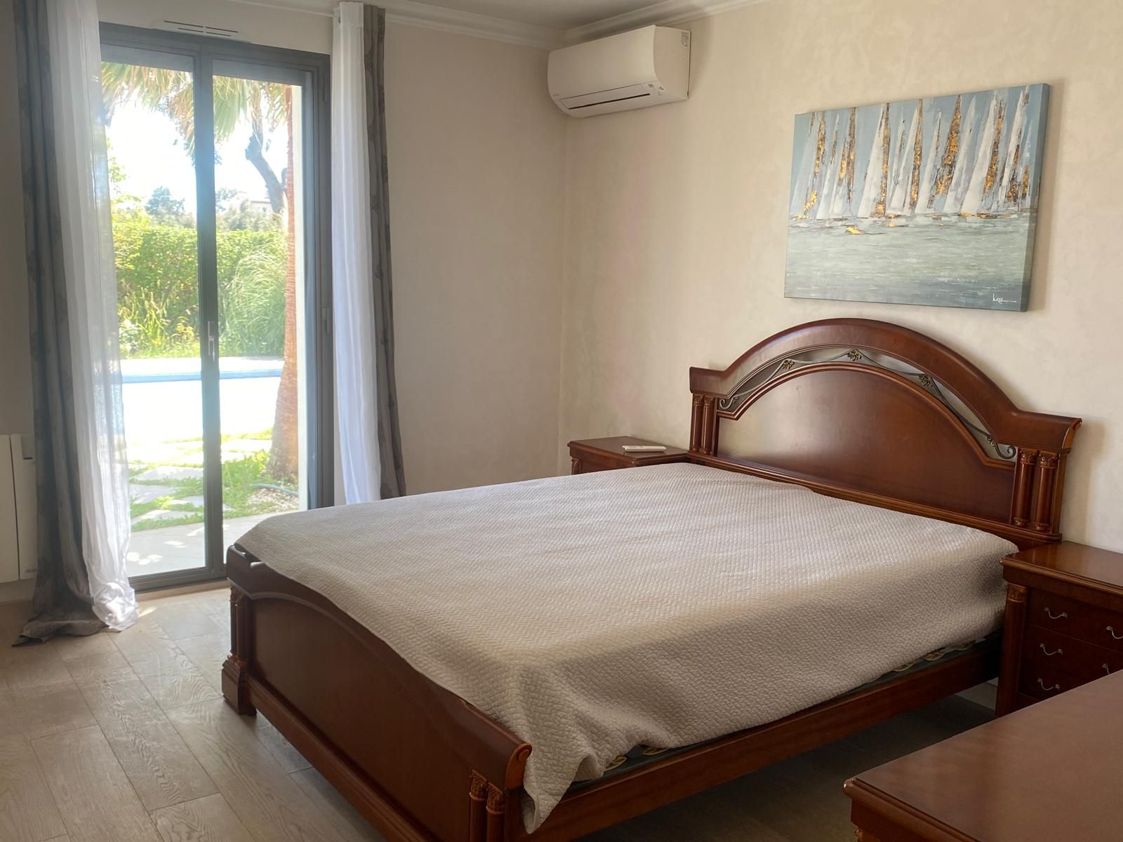 Villa de luxe proche de la mer avec piscine
