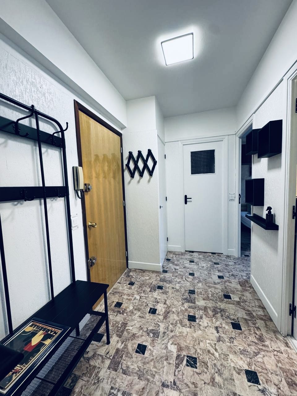 Appartement deux pièces avec grande terrasse aux Baumettes, Nice