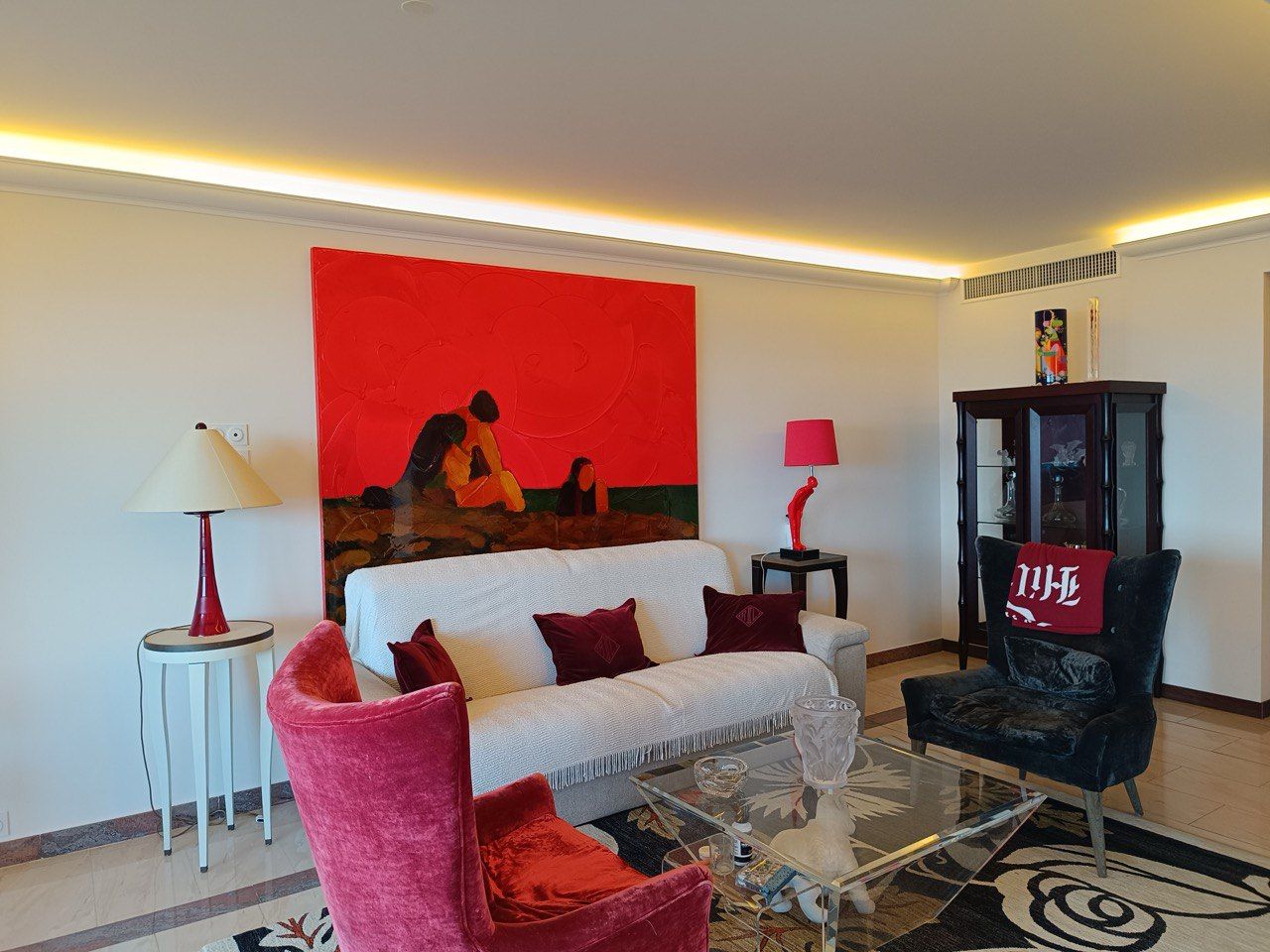 Exceptional Seafront Apartment with Panoramic Sea Views – Palm Beach, Cannes